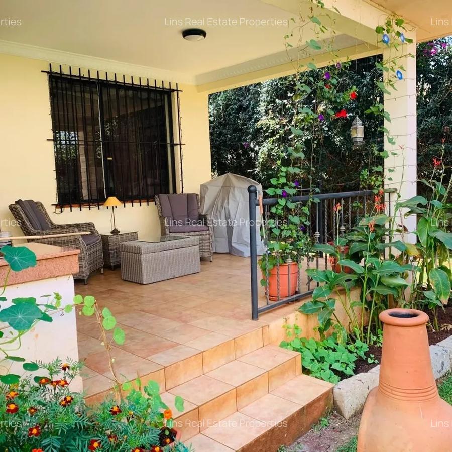 5 Bed Townhouse with En Suite in Lavington - 11