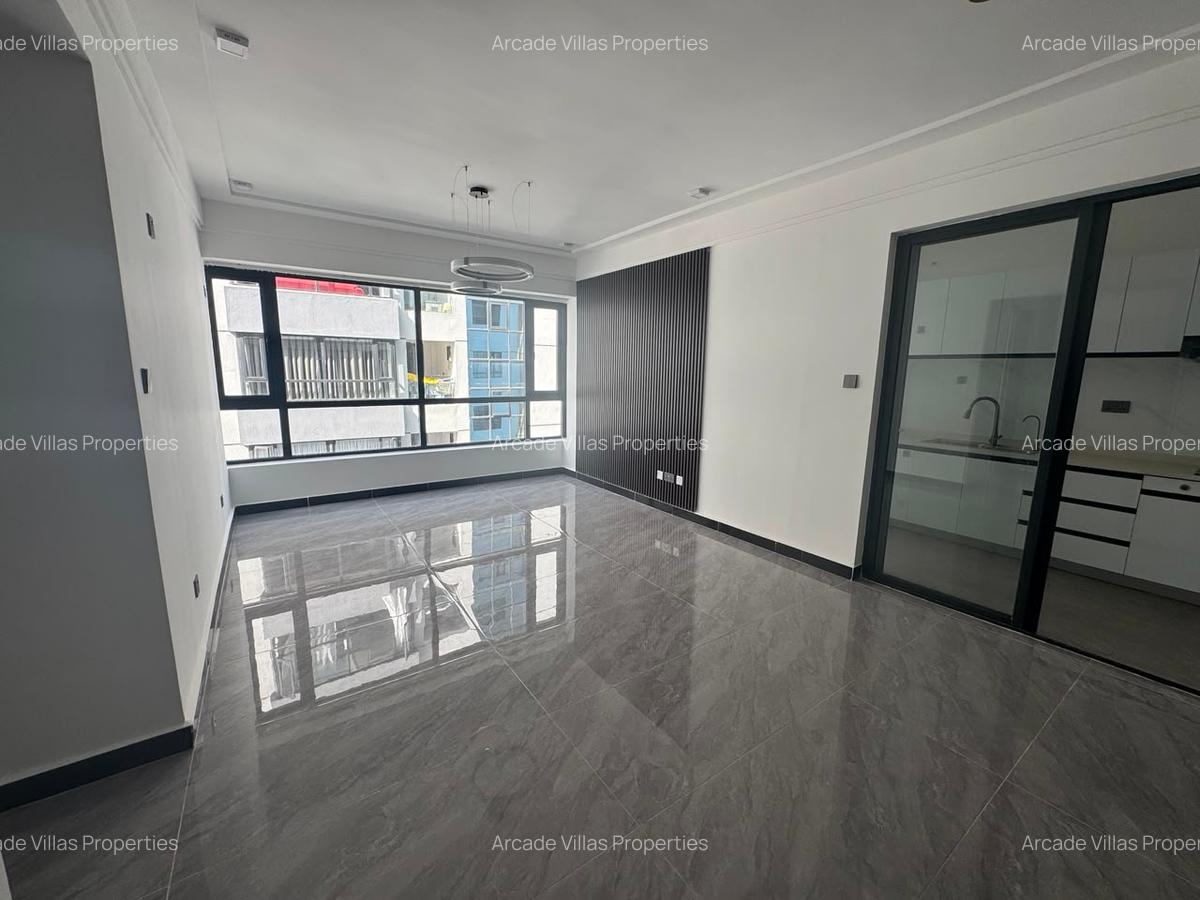 2 Bed Apartment with En Suite in Lavington - 6