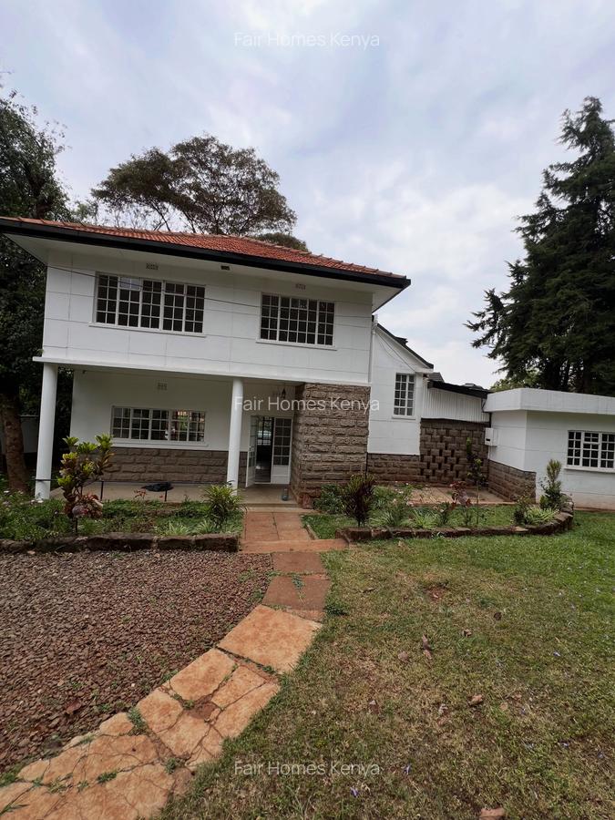 3 Bed House with En Suite at Lavington Green - 3