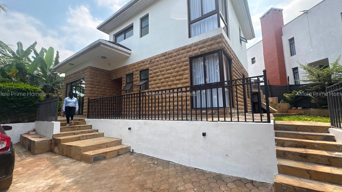 5 Bed Villa with En Suite at Migaa - 1