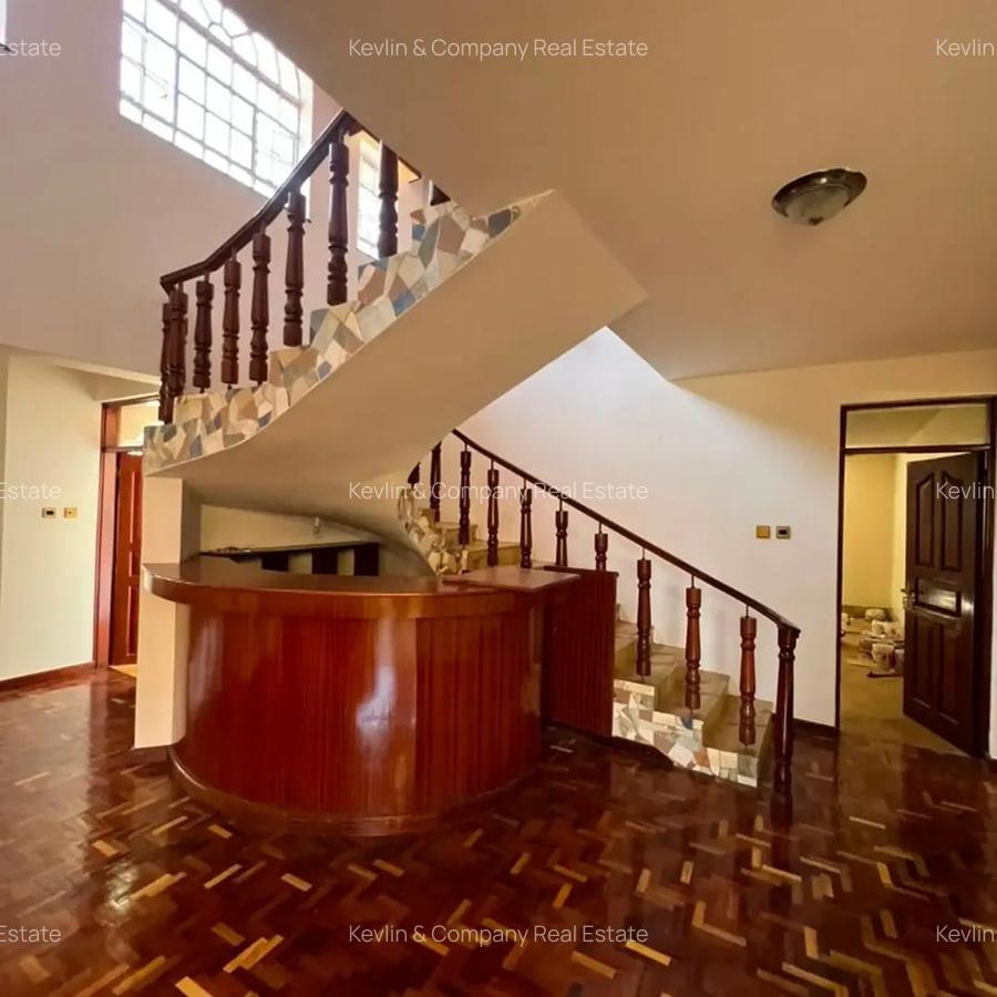 5 Bed Villa with En Suite in Runda - 7
