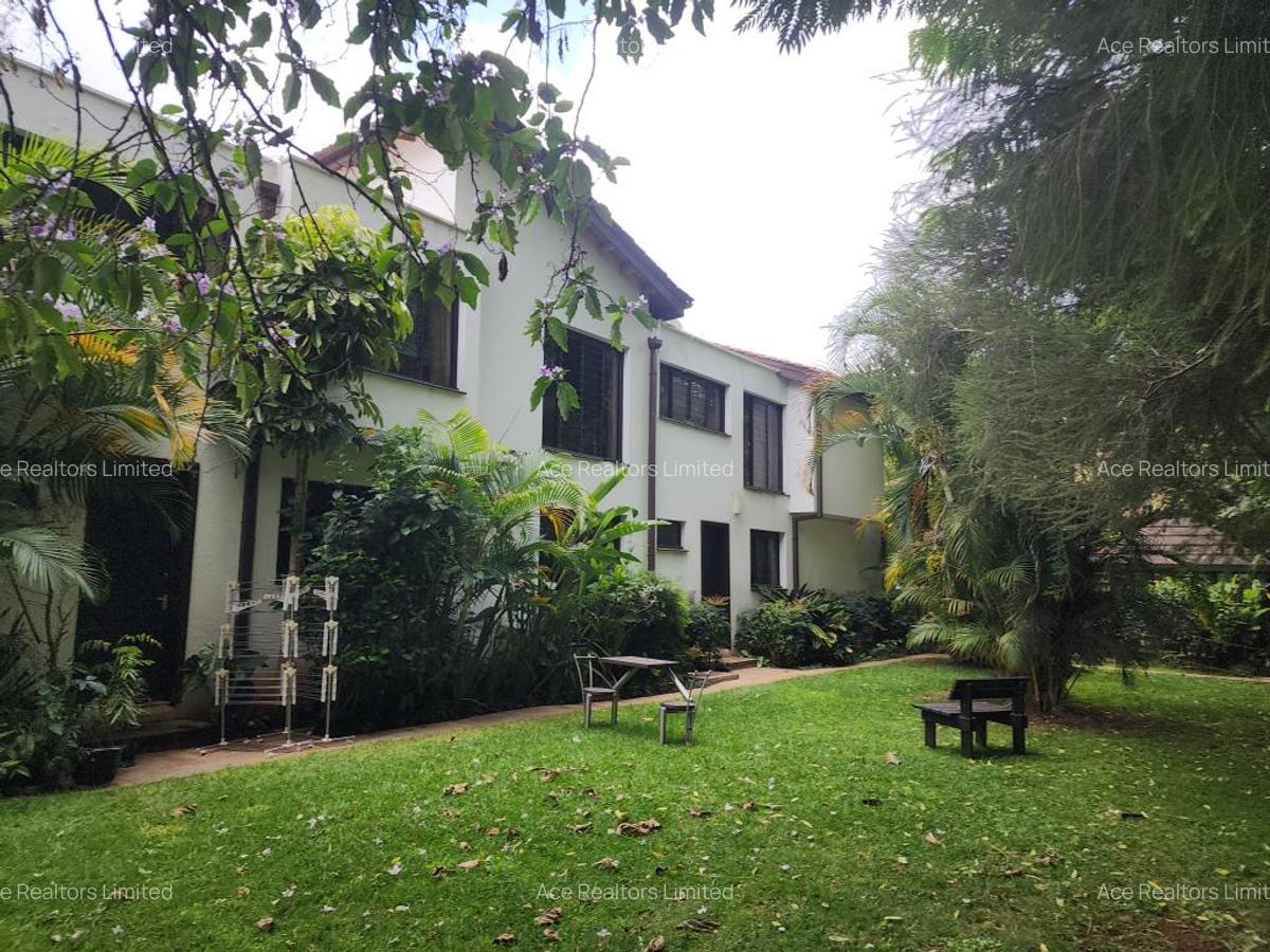 Furnished 1 Bed Apartment with En Suite at Rhapta Road - 5