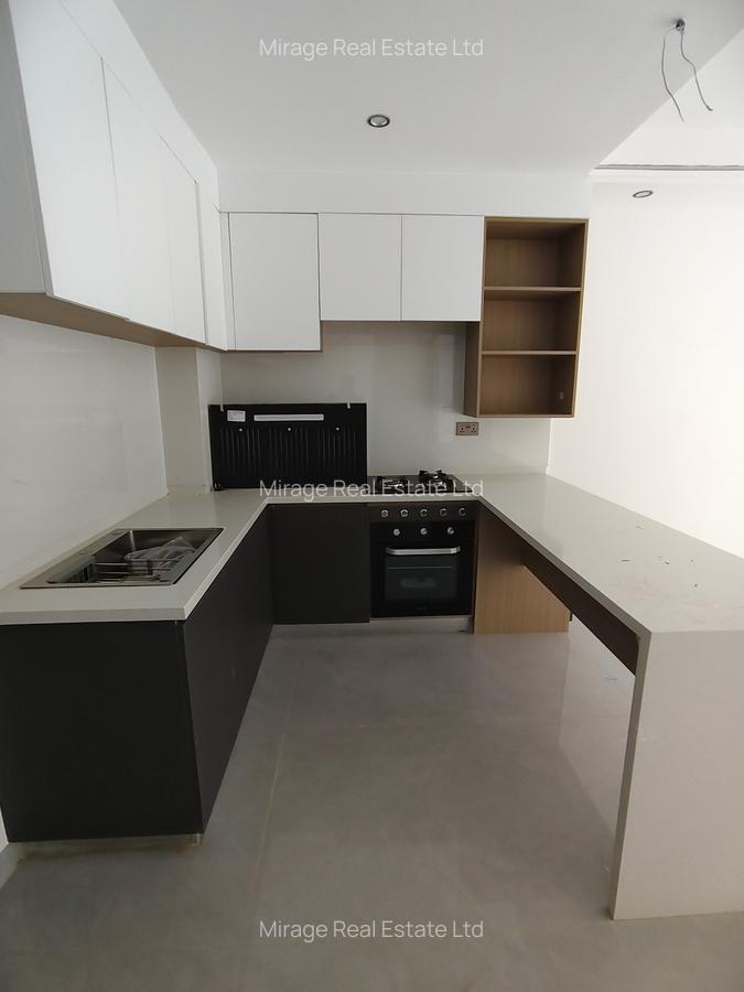 1 Bed Apartment with Swimming Pool in Kilimani - 9