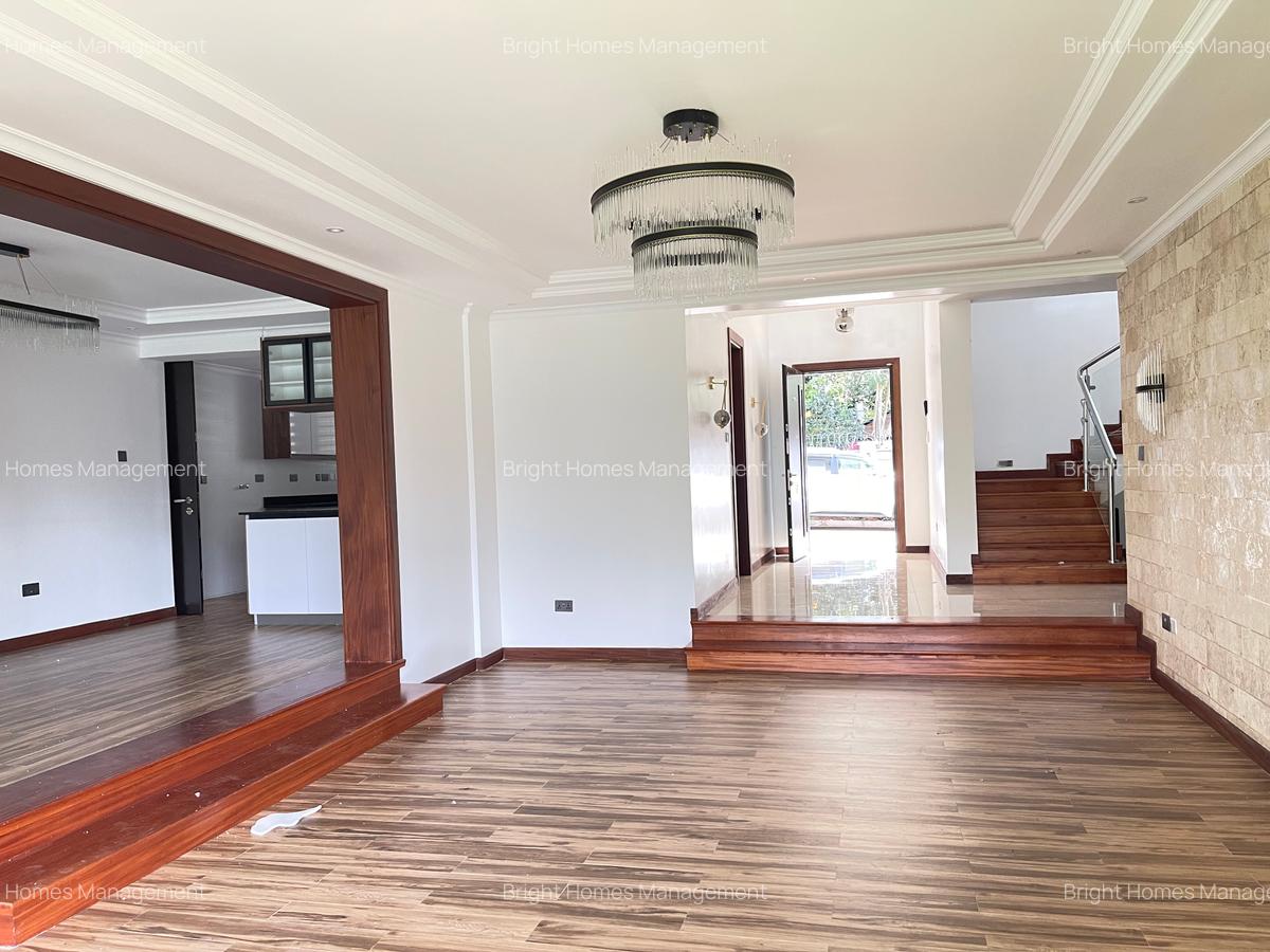 4 Bed Townhouse with En Suite in Lavington - 5