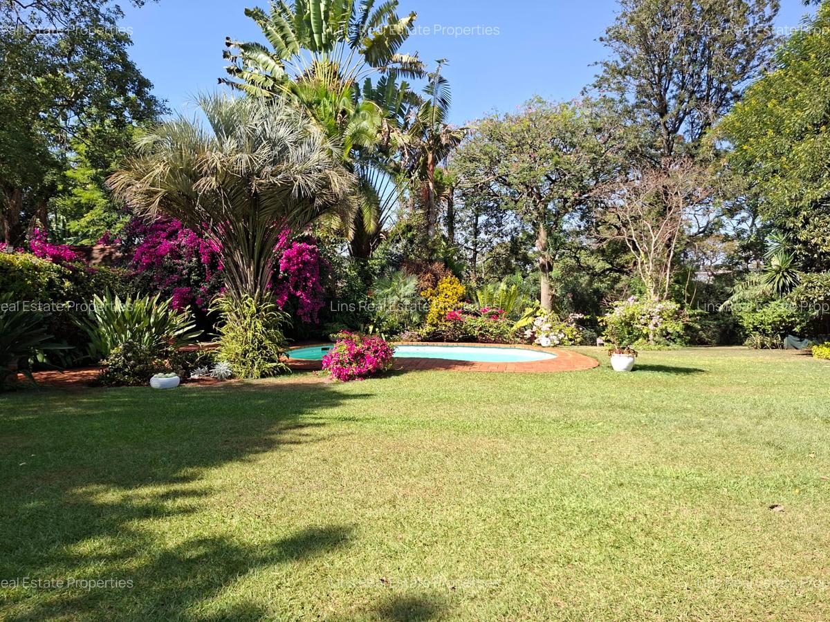 1 Bed House with En Suite in Rosslyn - 18