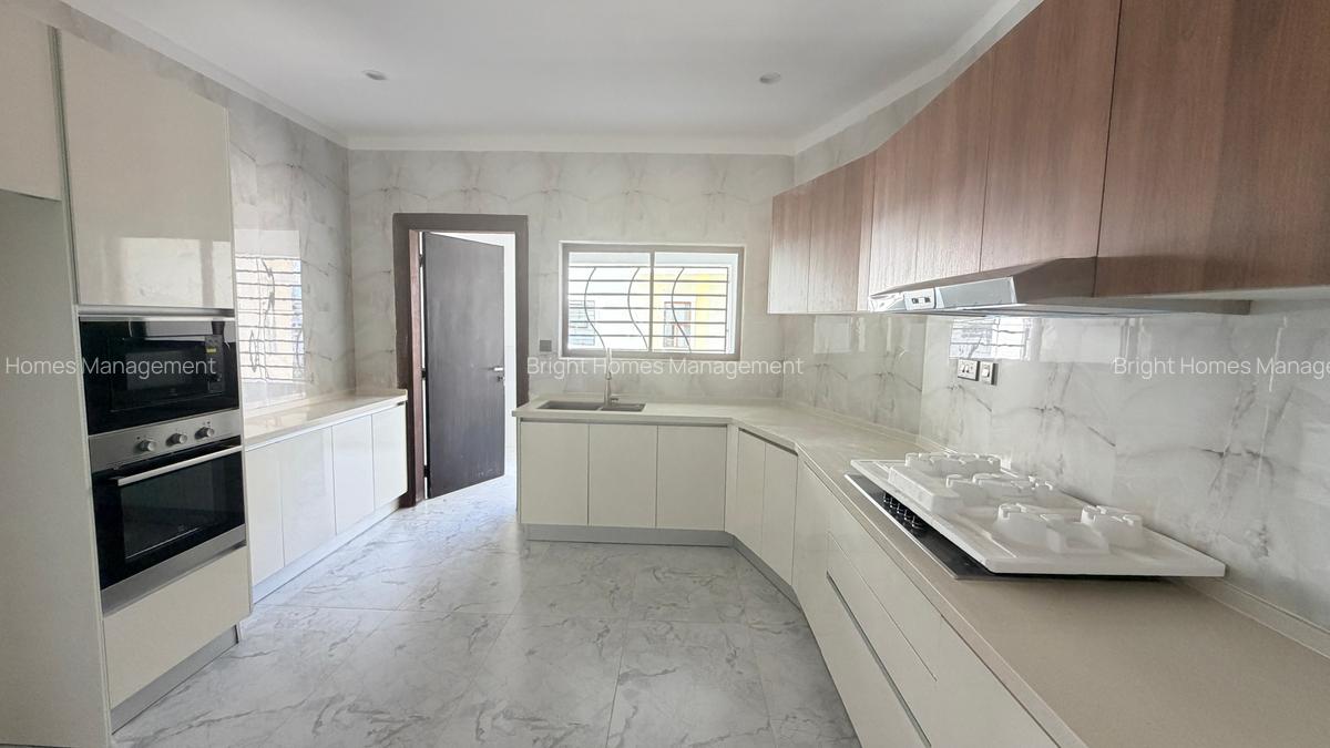 3 Bed Apartment with En Suite in Kileleshwa - 12