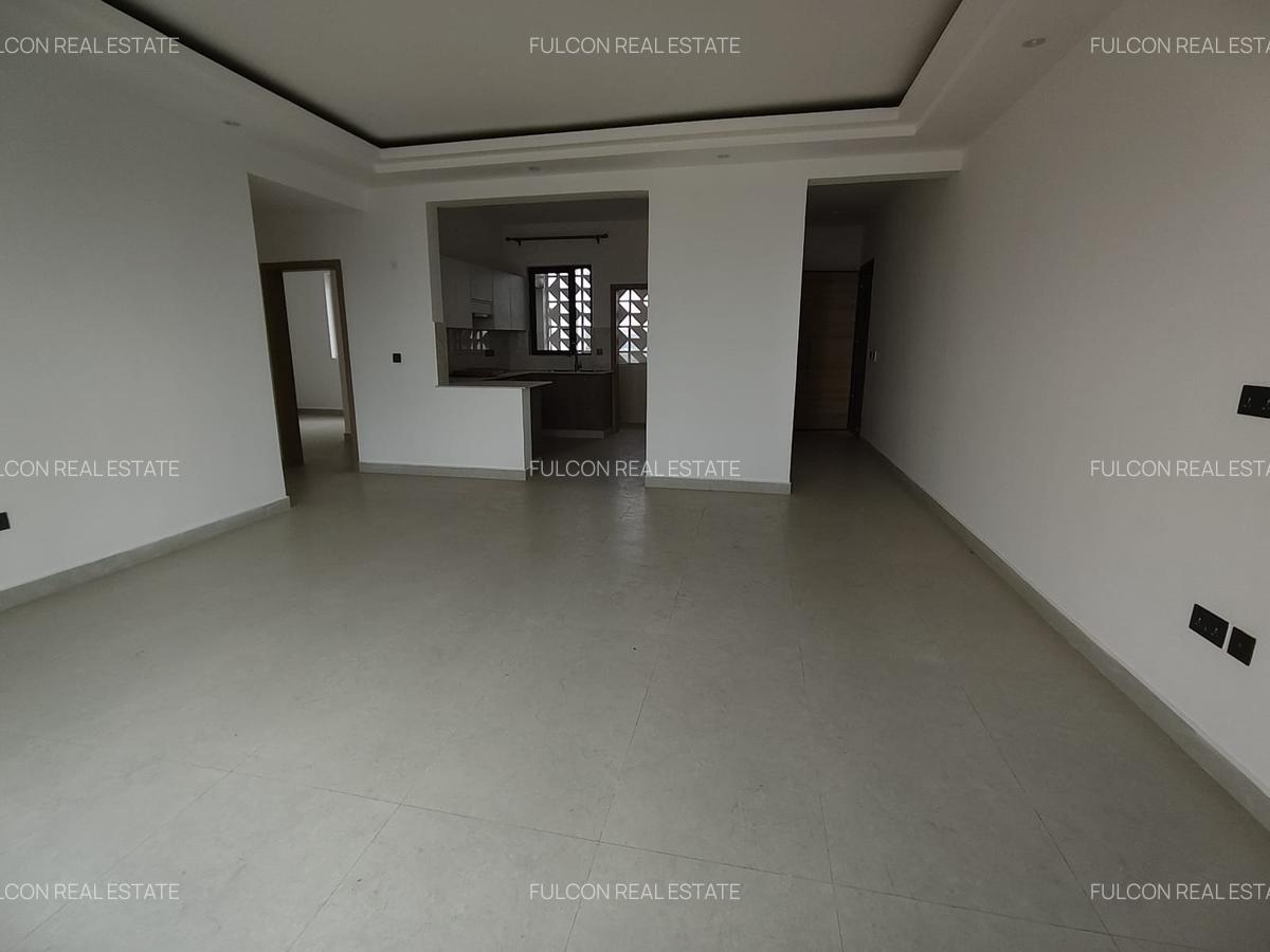 2 Bed Apartment with En Suite in Brookside - 2