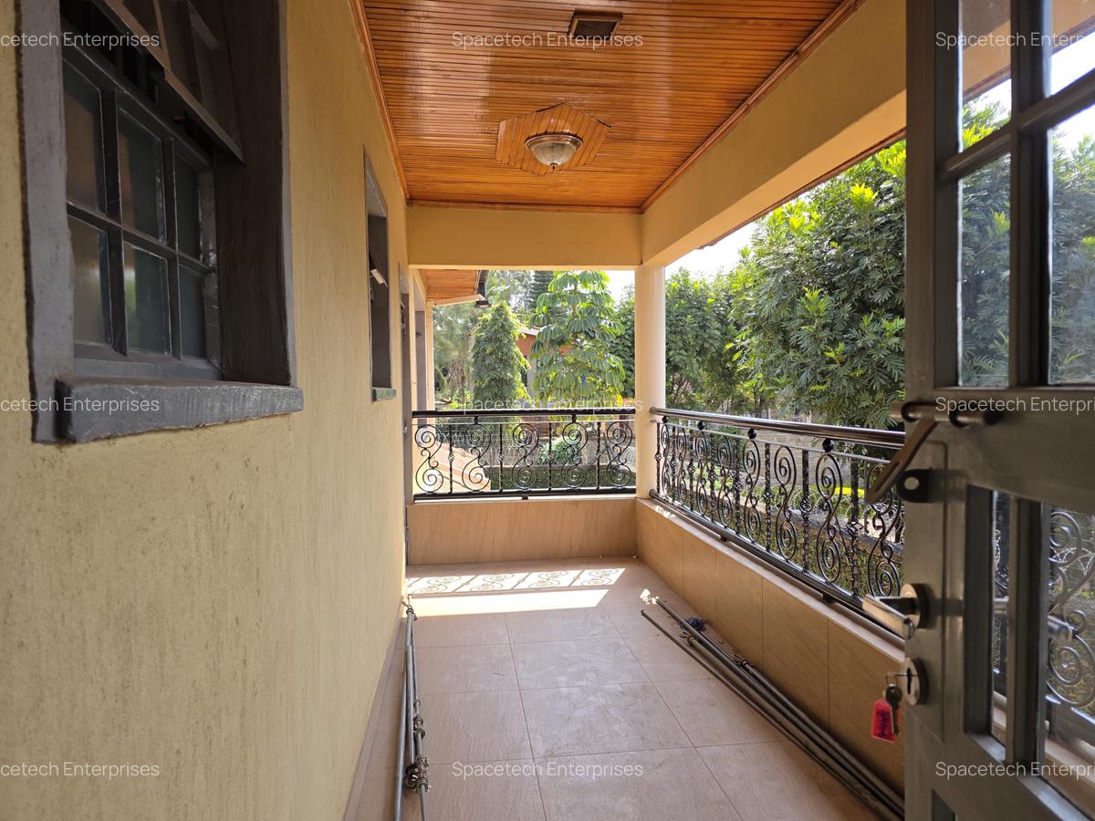 4 Bed House with En Suite in Runda - 5