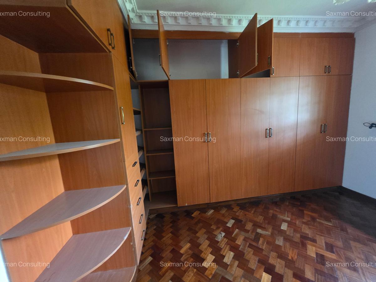 4 Bed House with En Suite in Runda - 13