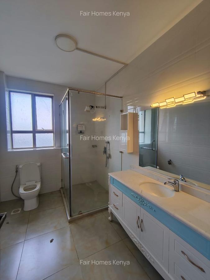3 Bed Apartment with En Suite at Othaya Road - 10