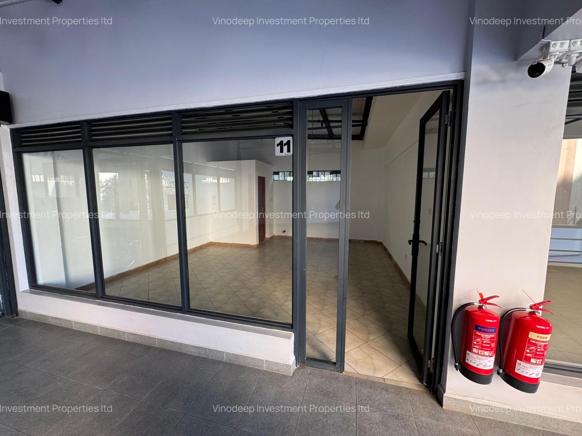 325 ft² Commercial Property with Backup Generator at 1St Parklands - 1