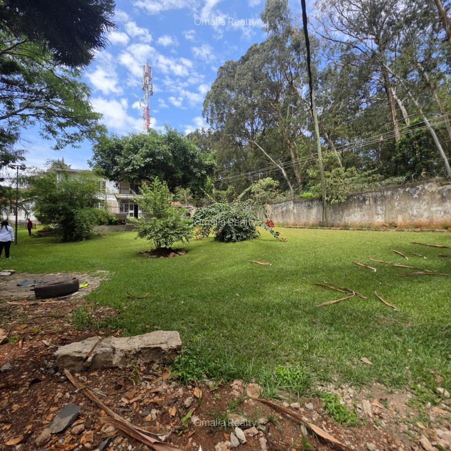 5 Bed House with En Suite in Rosslyn - 4