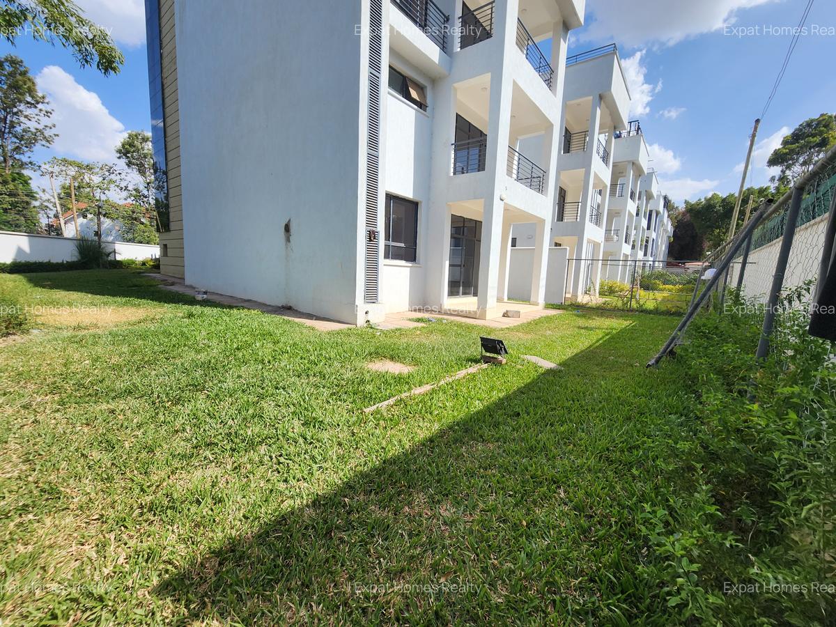 5 Bed Villa with En Suite in Lavington - 7