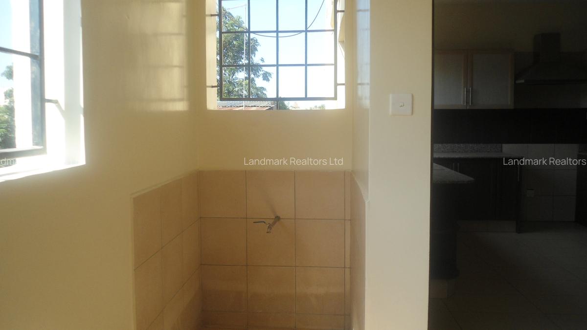 3 Bed Apartment with En Suite at Raphta Road - 17