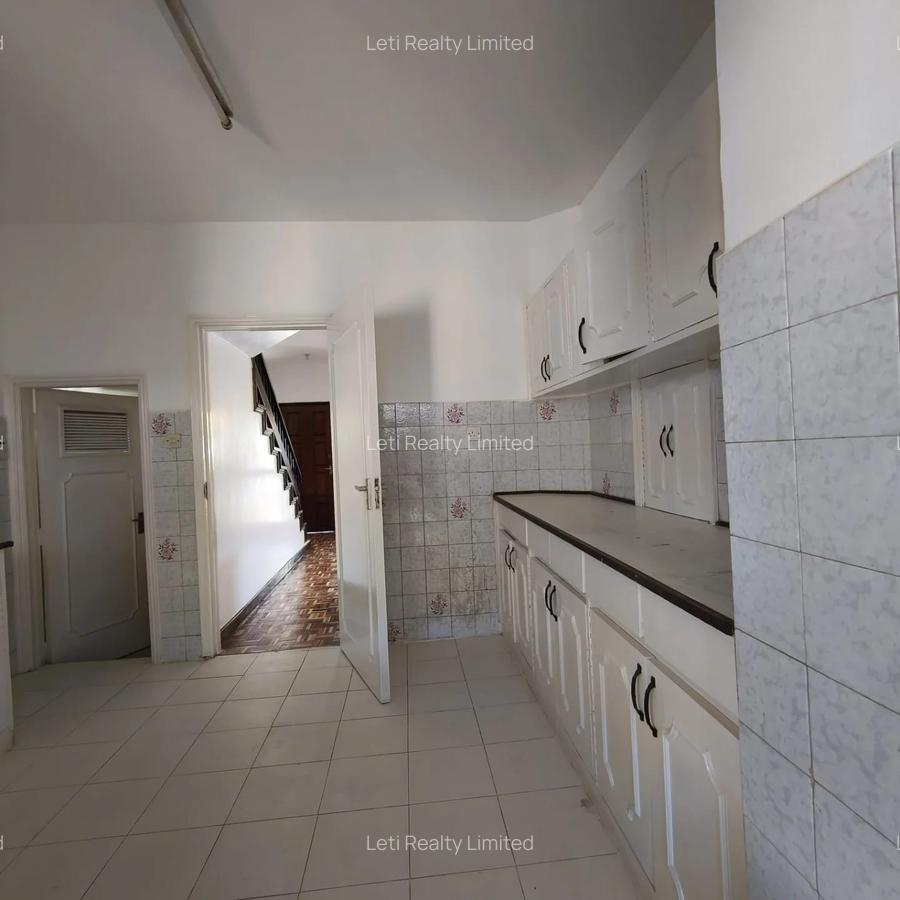 4 Bed Townhouse with En Suite in Kileleshwa - 7