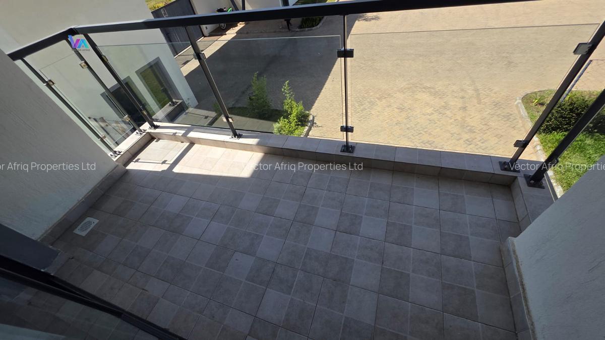 4 Bed Townhouse with En Suite in Ongata Rongai - 8