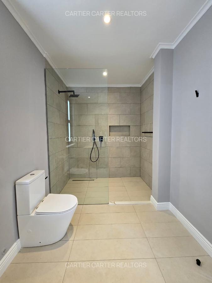 Serviced 3 Bed Apartment with En Suite in Runda - 6