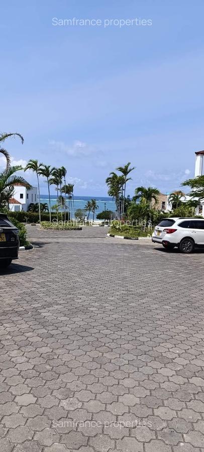 3 Bed Apartment with En Suite at Sultan - 2