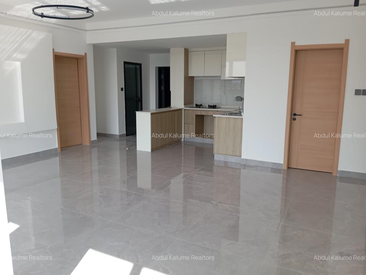 Serviced 2 Bed Apartment with En Suite at Lavington - 6