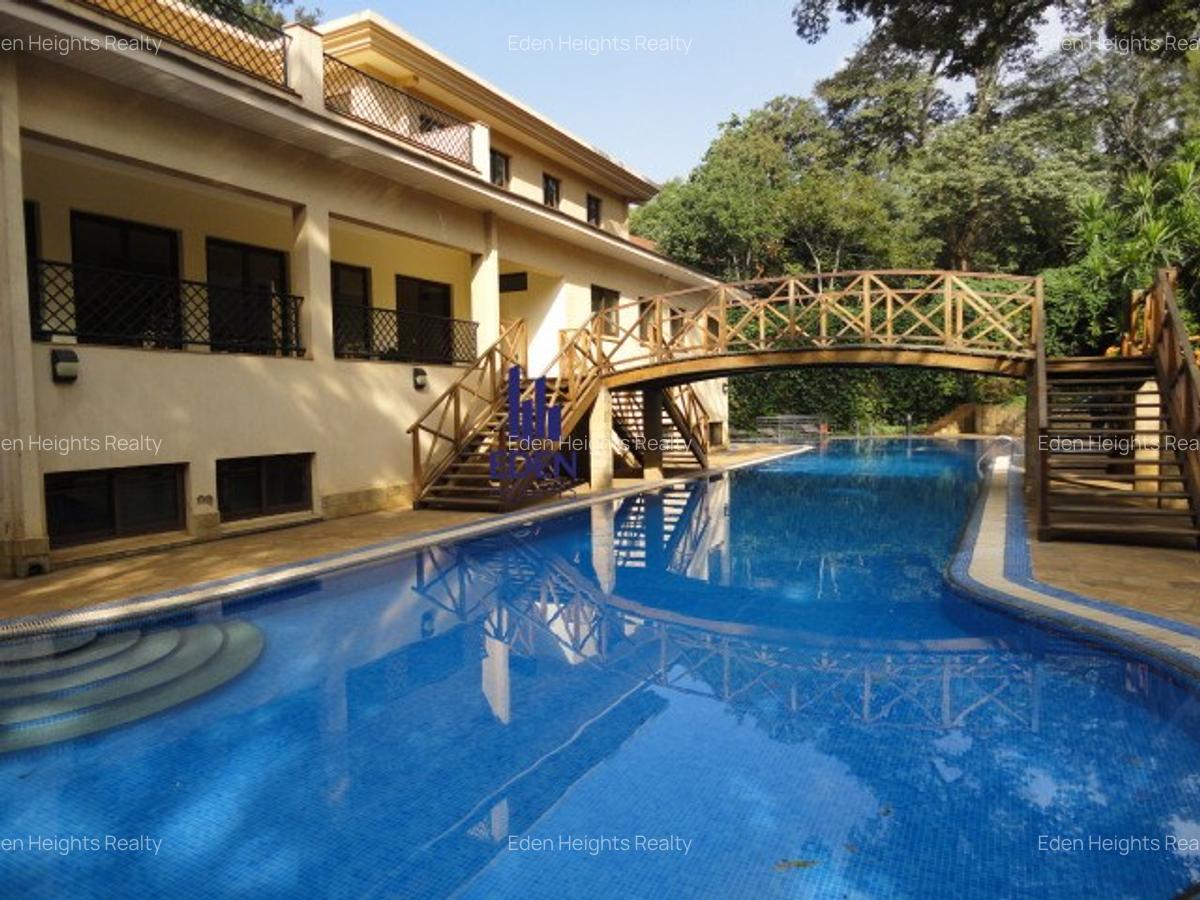 3 Bed Apartment with En Suite in Riverside - 1