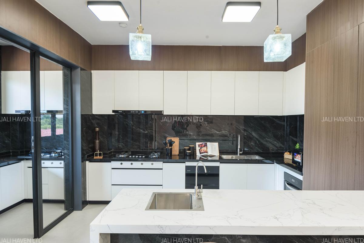 4 Bed Apartment with En Suite in Kilimani - 7