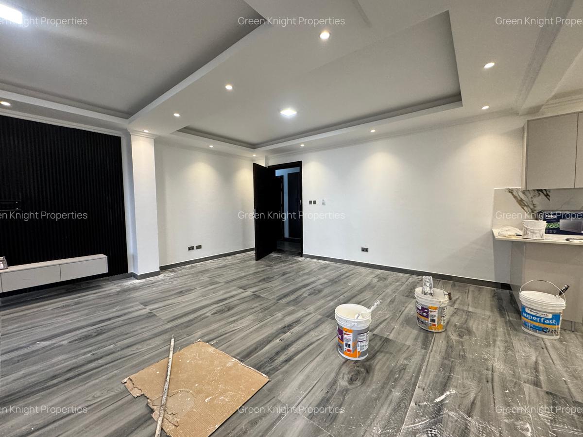 Serviced 1 Bed Apartment with En Suite in Westlands Area - 9