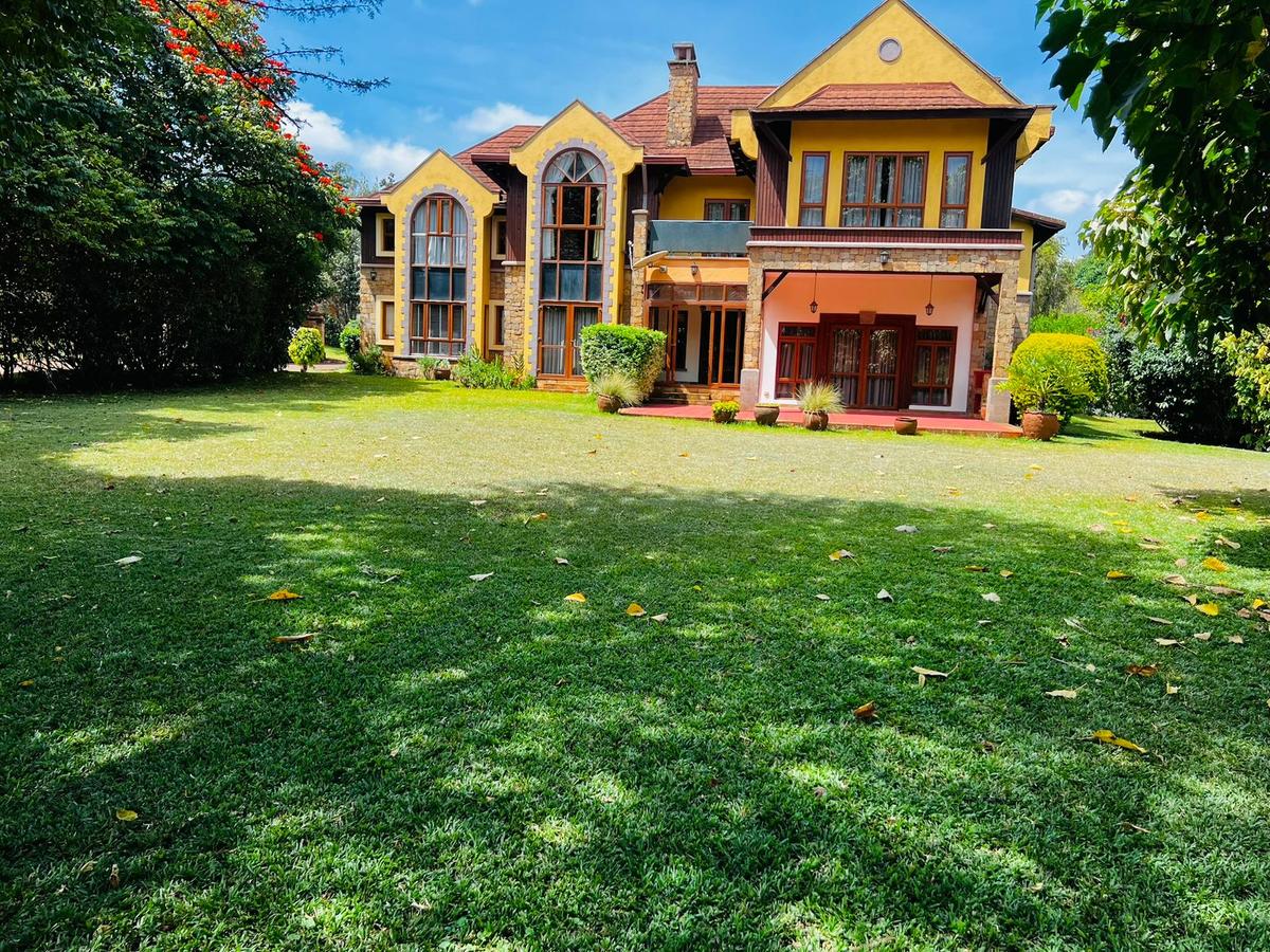 4 Bed Villa with En Suite at Westlands - 1