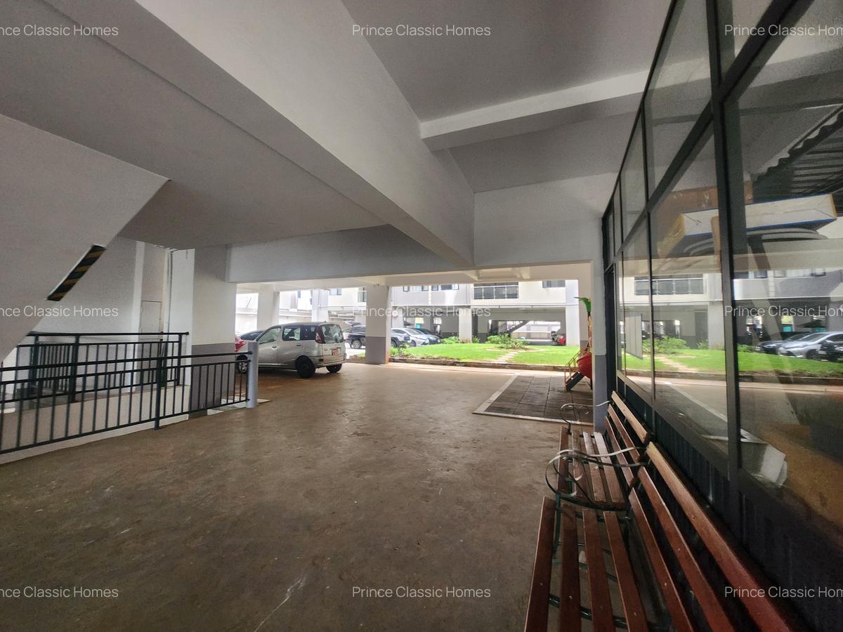 1 Bed Apartment with Swimming Pool in Kilimani - 6