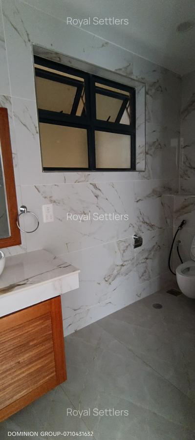 4 Bed Apartment with En Suite at Lantana Road - 10