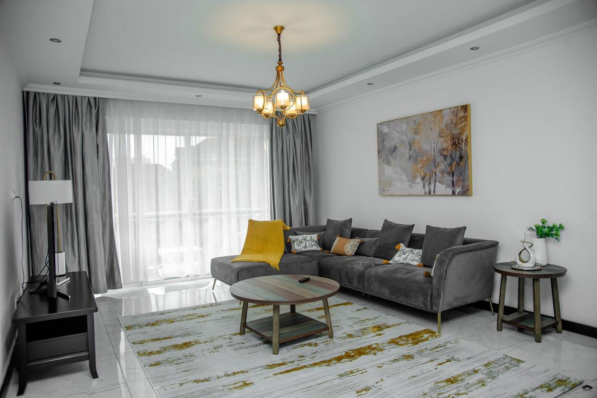Serviced 2 Bed Apartment with En Suite at Brookside - 13