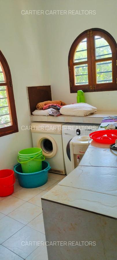 4 Bed House in Watamu - 10
