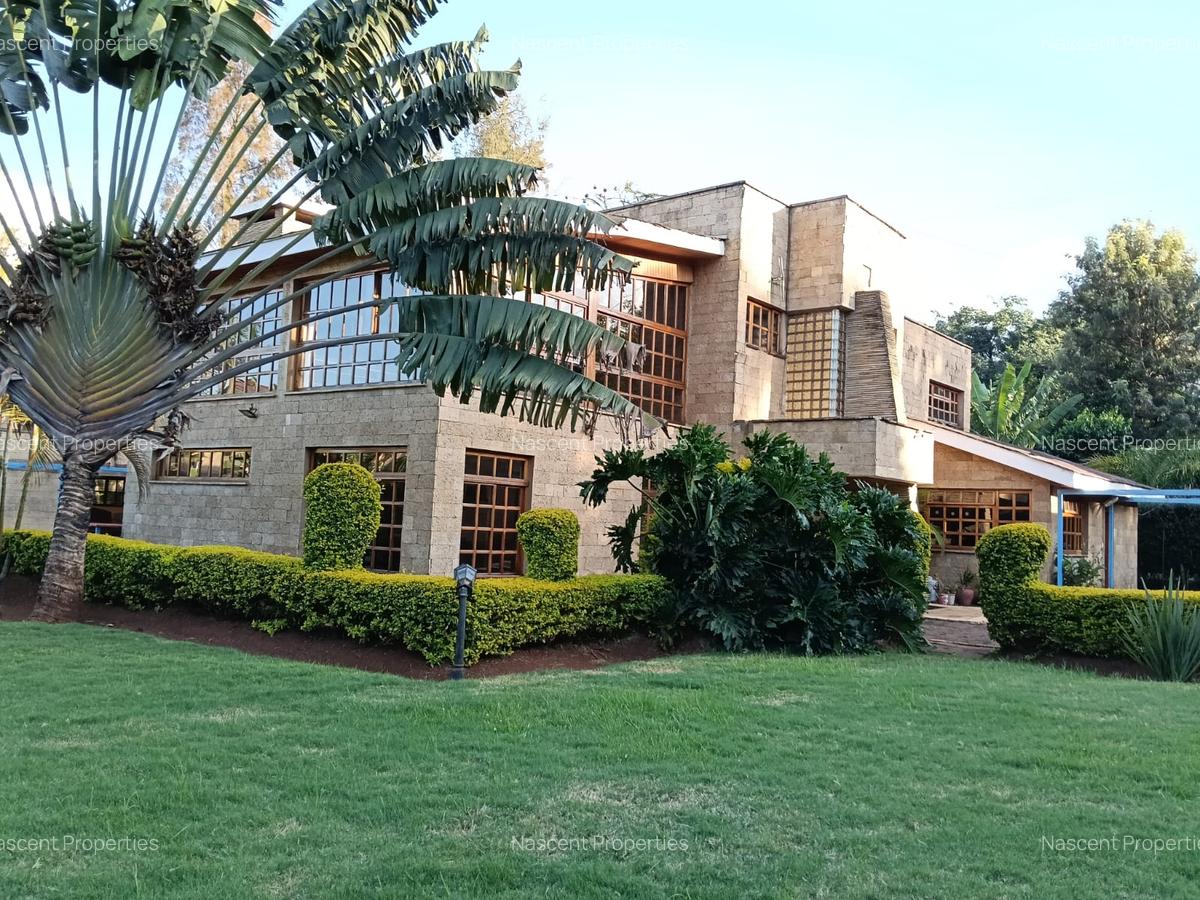 4 Bed House with En Suite in Runda - 2