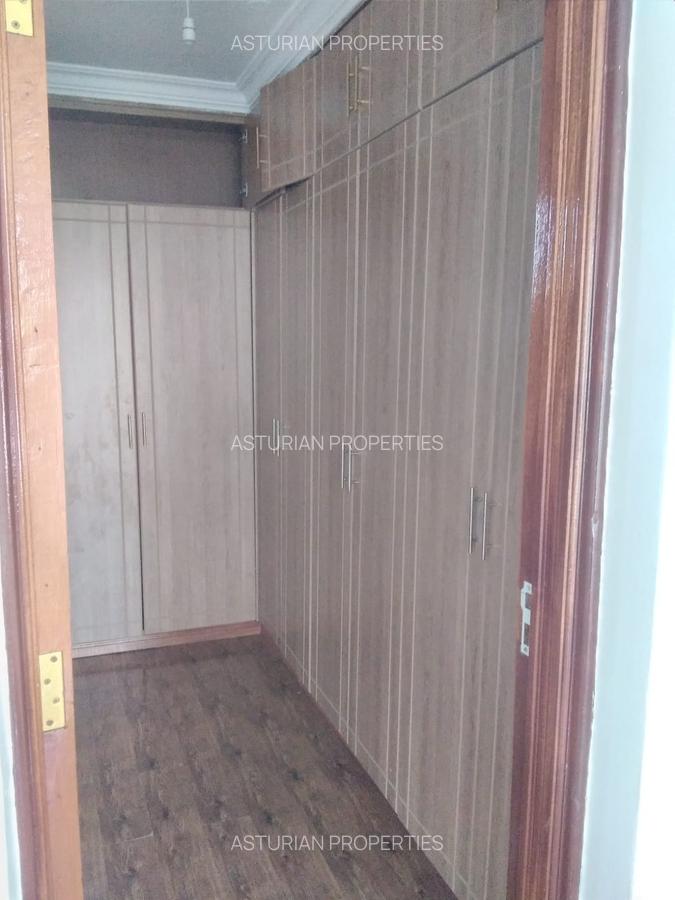 3 Bed Apartment with En Suite in Rhapta Road - 4