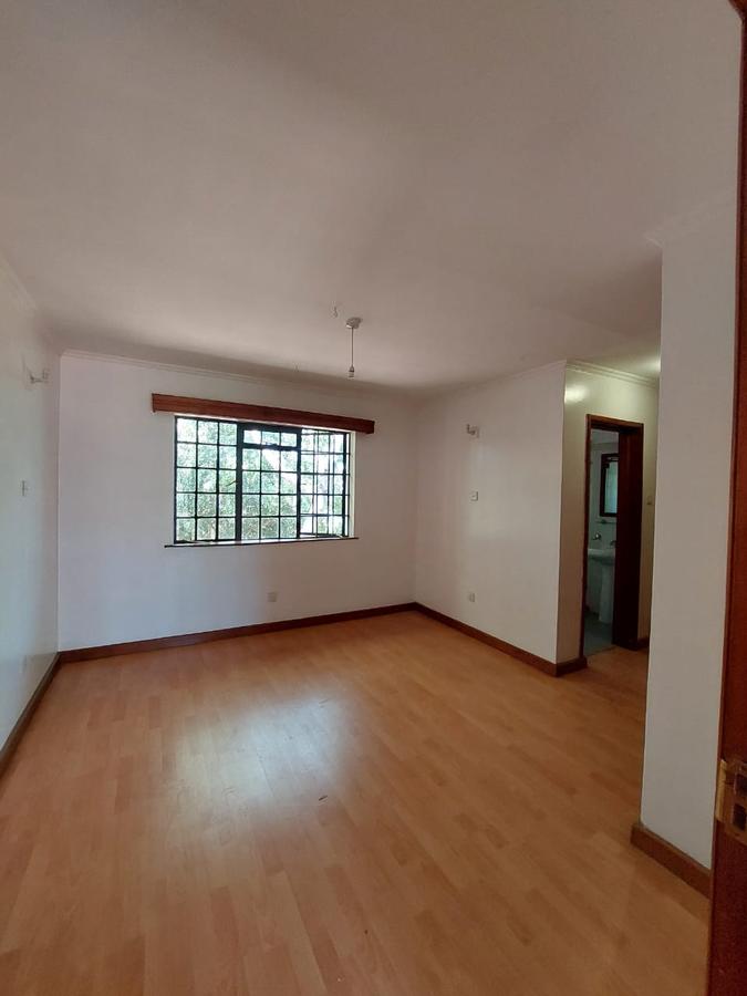 5 Bed House with Garden in Runda - 11