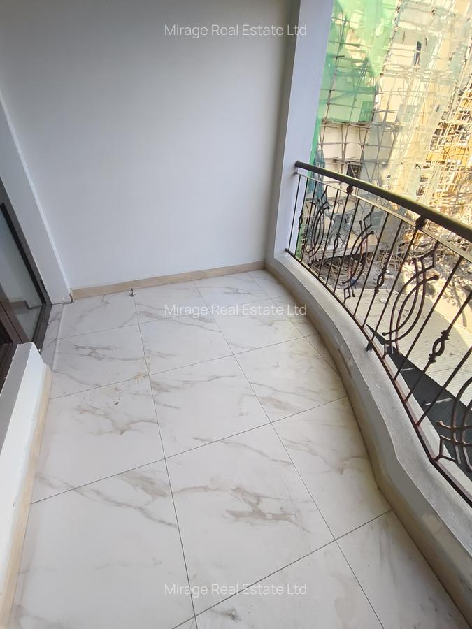 3 Bed Apartment with Gym in Garden Estate - 10