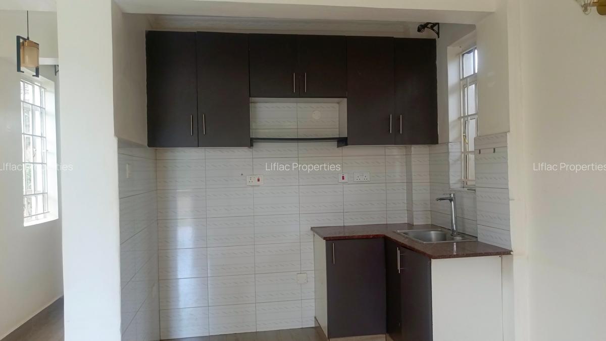 1 Bed House with En Suite in Nyari - 11