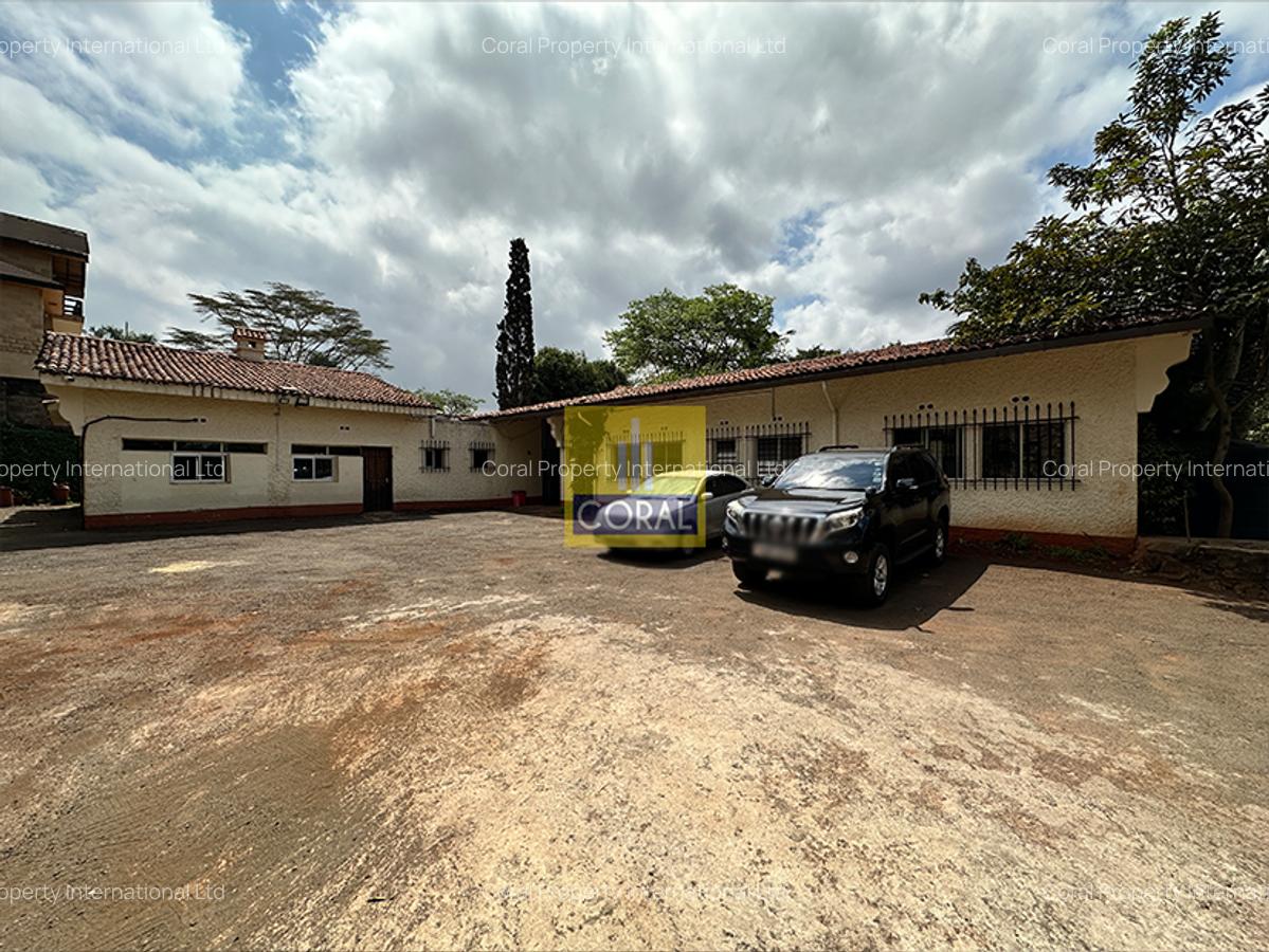 Commercial Property in Lavington - 12