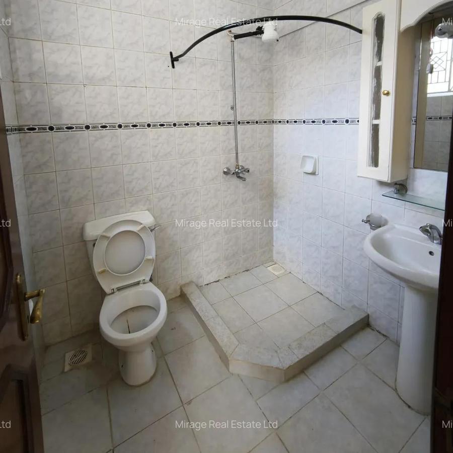 3 Bed Apartment with En Suite in Rhapta Road - 5