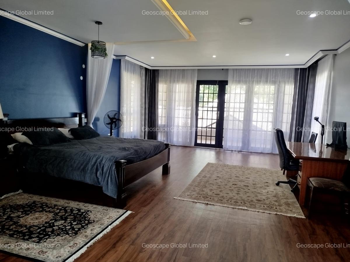 5 Bed House with En Suite in Karen - 4