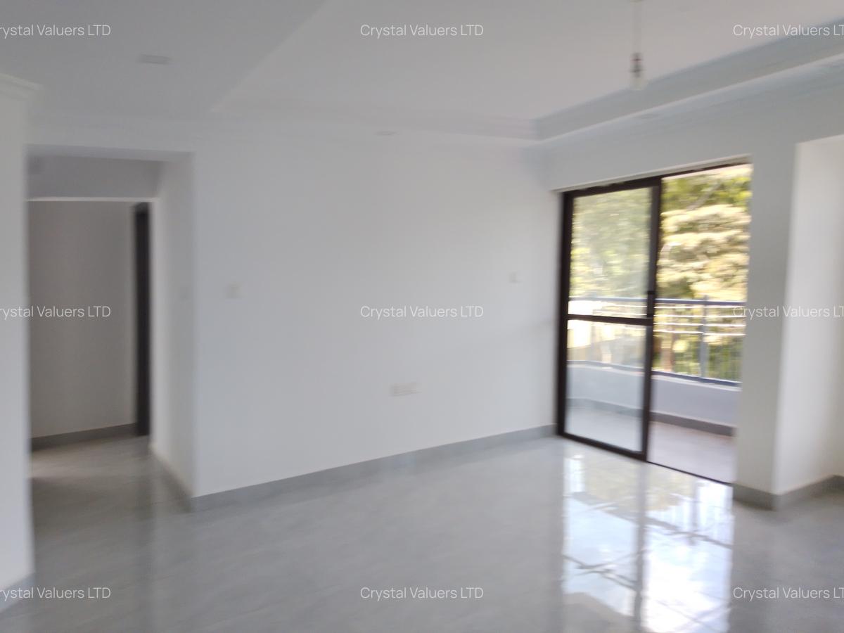 1 Bed Apartment with En Suite in Lavington - 11