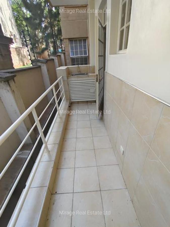 2 Bed Apartment with En Suite in Kilimani - 20