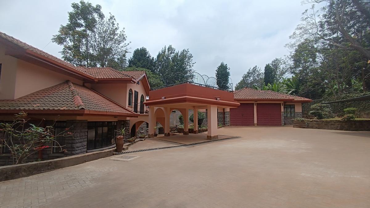 4 Bed House with En Suite at Opposite Rosslyn Riviera Mall - 5