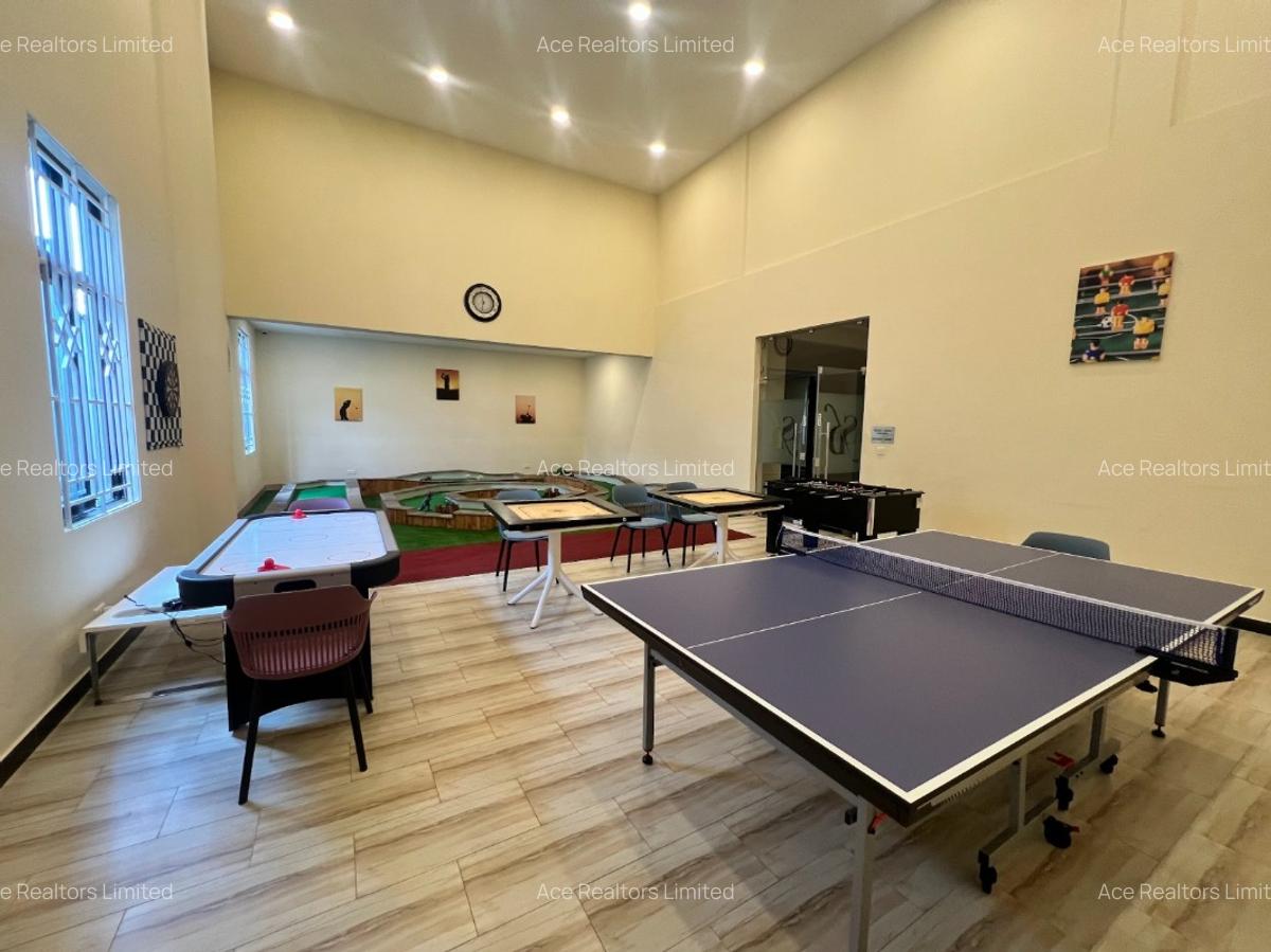 4 Bed Apartment with En Suite at General Mathenge - 15