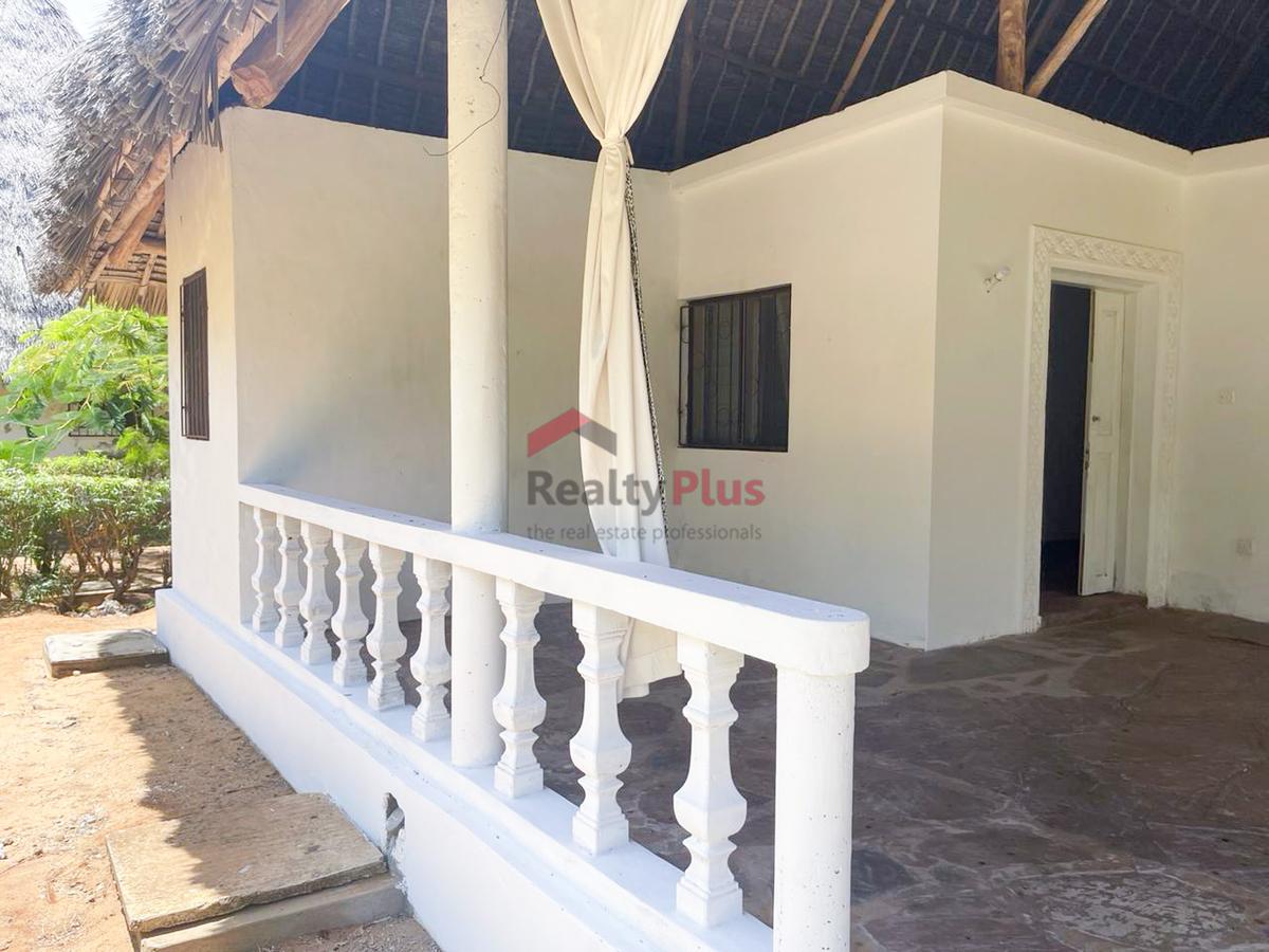 2 Bed Villa with En Suite in Malindi - 2