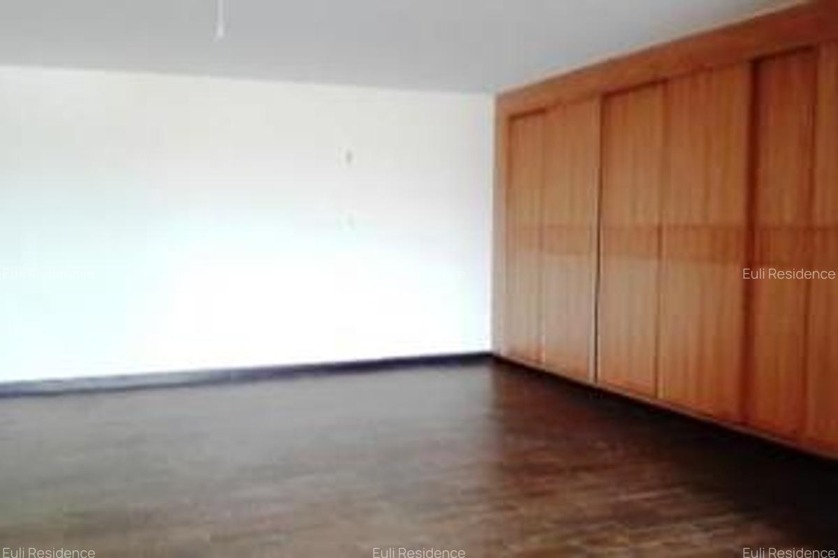 4 Bed Apartment with En Suite at General Mathenge - 13