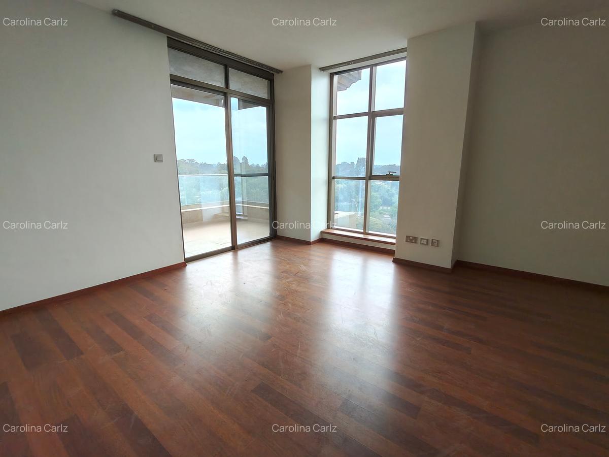 3 Bed Apartment with En Suite at 6Th Parklands Road - 20