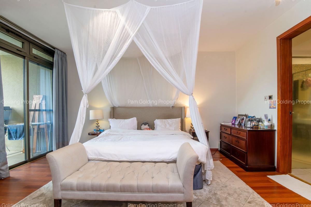 3 Bed Apartment with En Suite at 6Th Parklands - 14