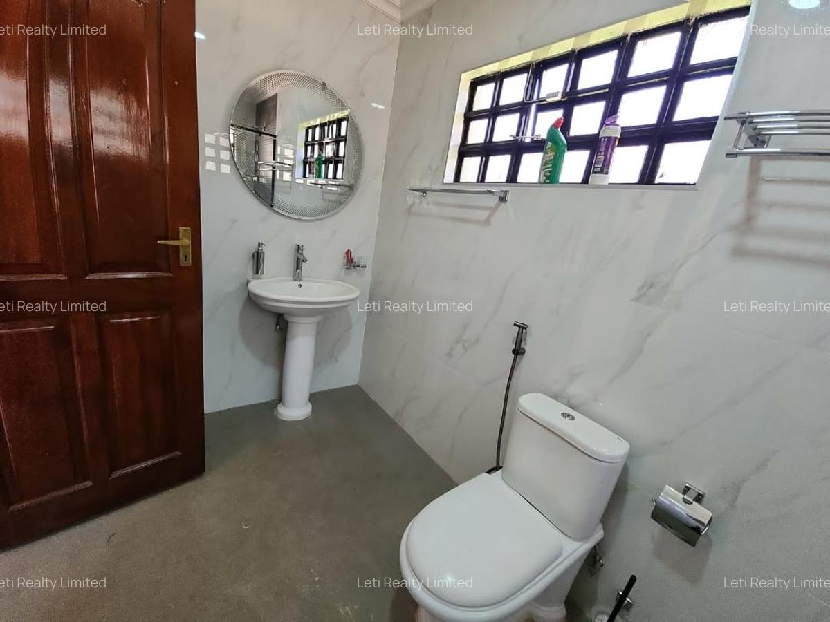 4 Bed Townhouse with En Suite in Lavington - 7