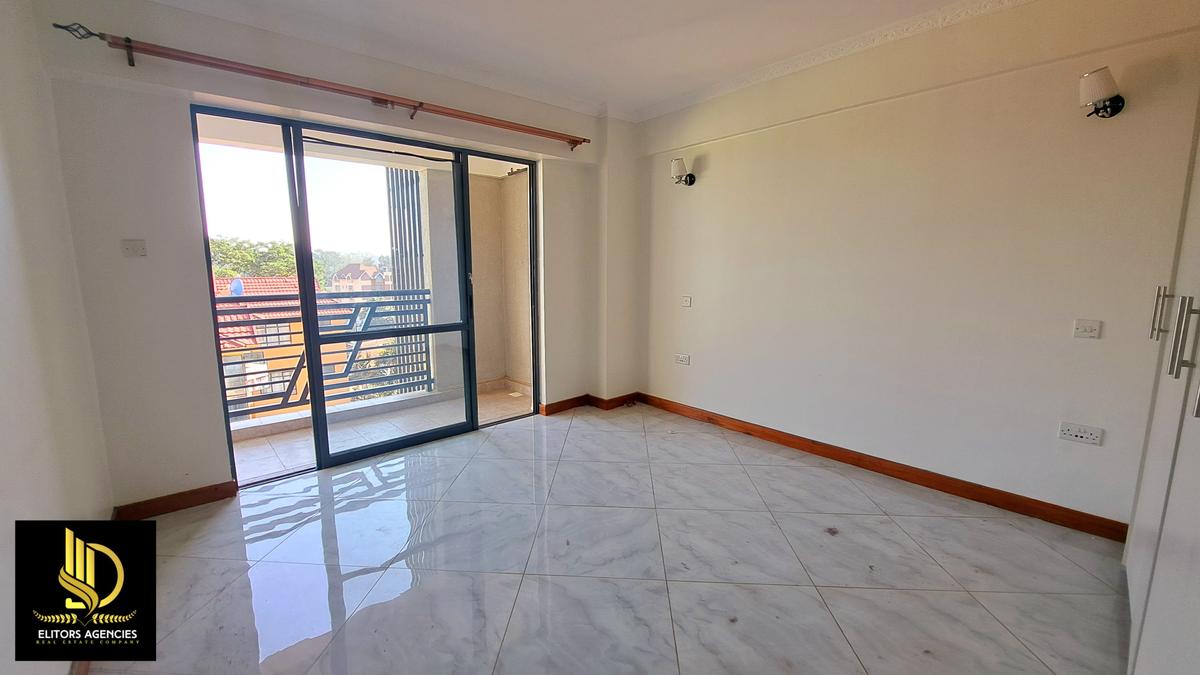 1 Bed Apartment with En Suite at School Line - 11