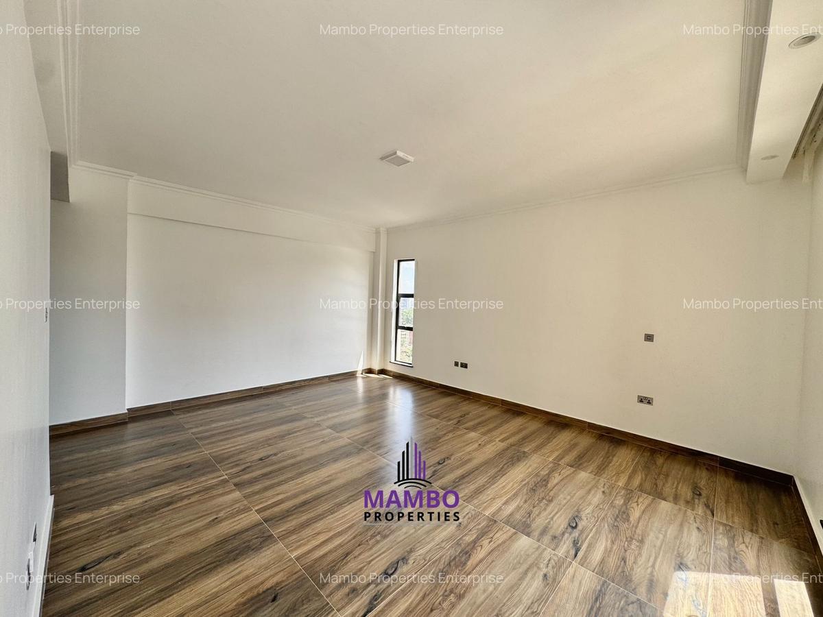 3 Bed Apartment with En Suite at Brookside Drive - 19